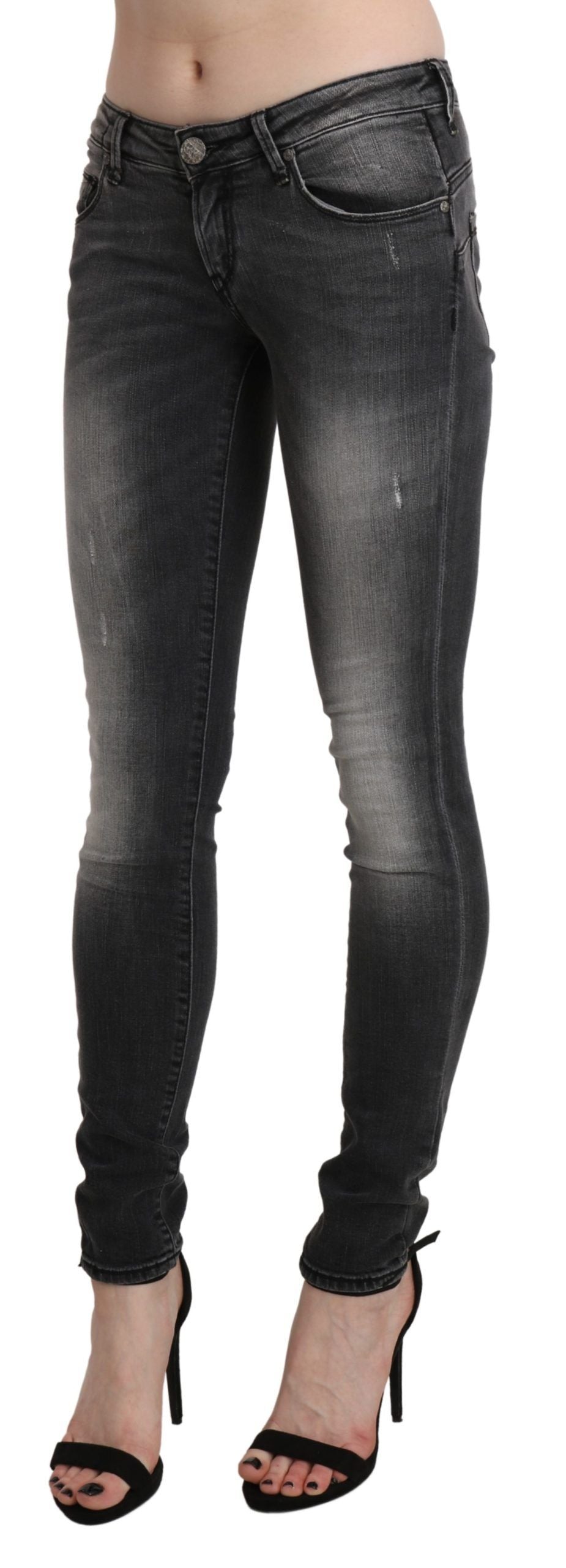 Acht Sleek Low Waist Skinny Denim in Black Wash Acht