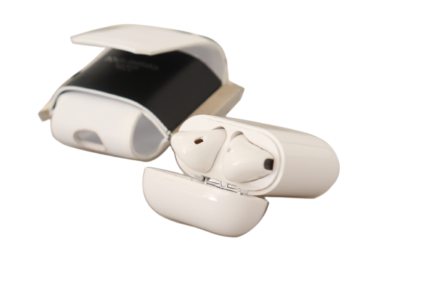 Dolce & Gabbana Chic Leather Airpods Case in Monochrome Dolce & Gabbana