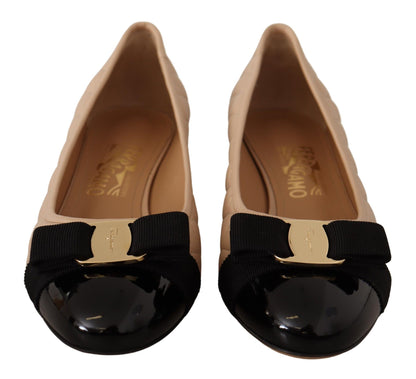 Salvatore Ferragamo Elegant Quilted Leather Pumps in Beige and Black Salvatore Ferragamo