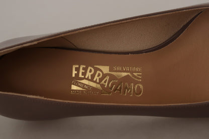 Salvatore Ferragamo Elegant Caraway Brown Pumps with Vara Bow Salvatore Ferragamo