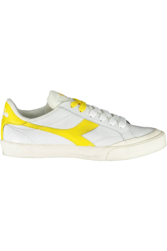 Elegant White Lace-Up Diadora Sneakers Diadora