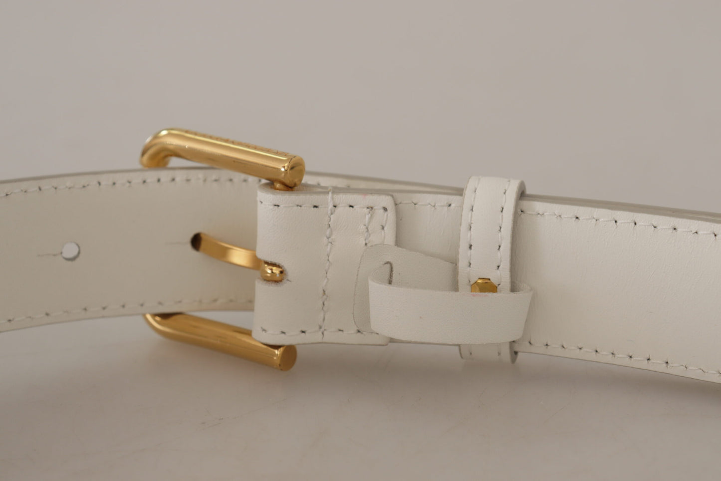 Dolce & Gabbana Chic White Leather Belt with Gold Engraved Buckle Dolce & Gabbana