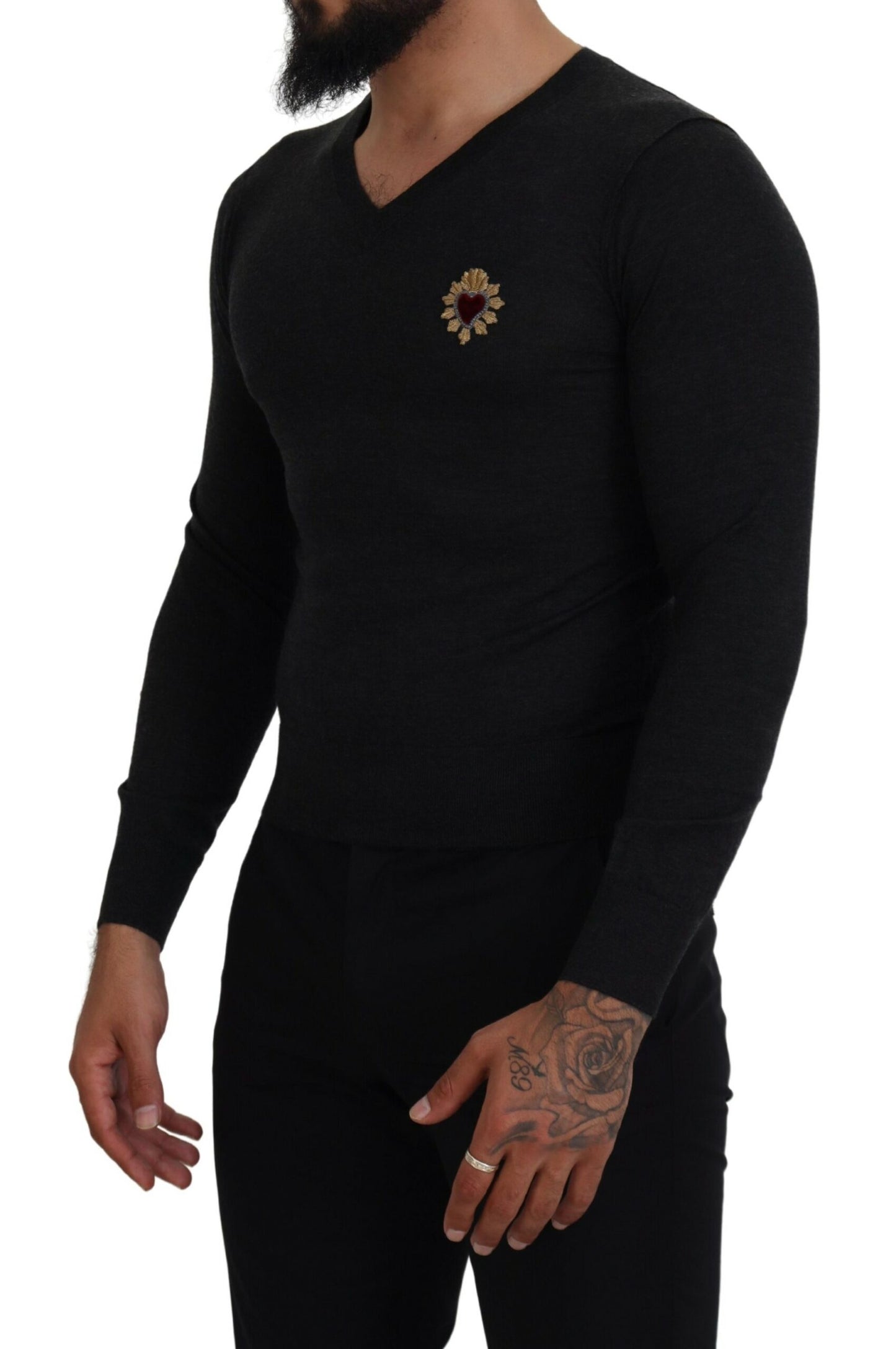 Dolce & Gabbana V-Neck Cashmere Sweater with Heart Embroidery Dolce & Gabbana