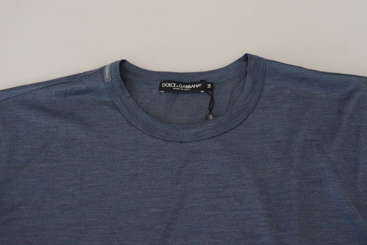 Dolce & Gabbana Silken Blue Crewneck Tee – A Touch of Elegance Dolce & Gabbana