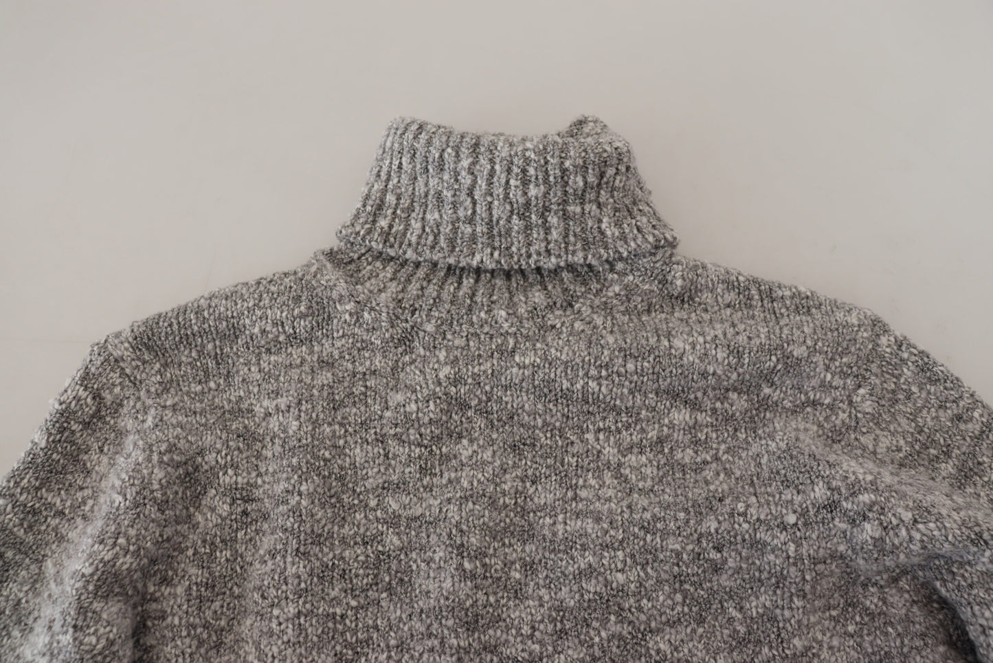 Dolce & Gabbana Elegant Gray Wool-Blend Turtleneck Sweater Dolce & Gabbana