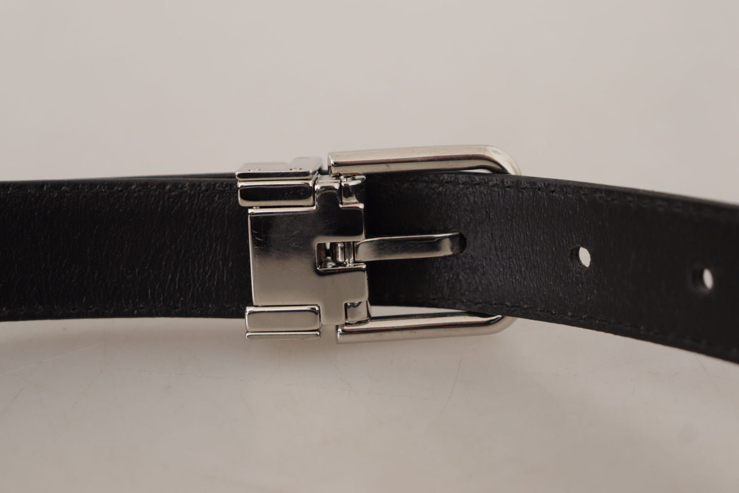 Dolce & Gabbana Sleek Black Leather Belt with Metal Buckle Dolce & Gabbana