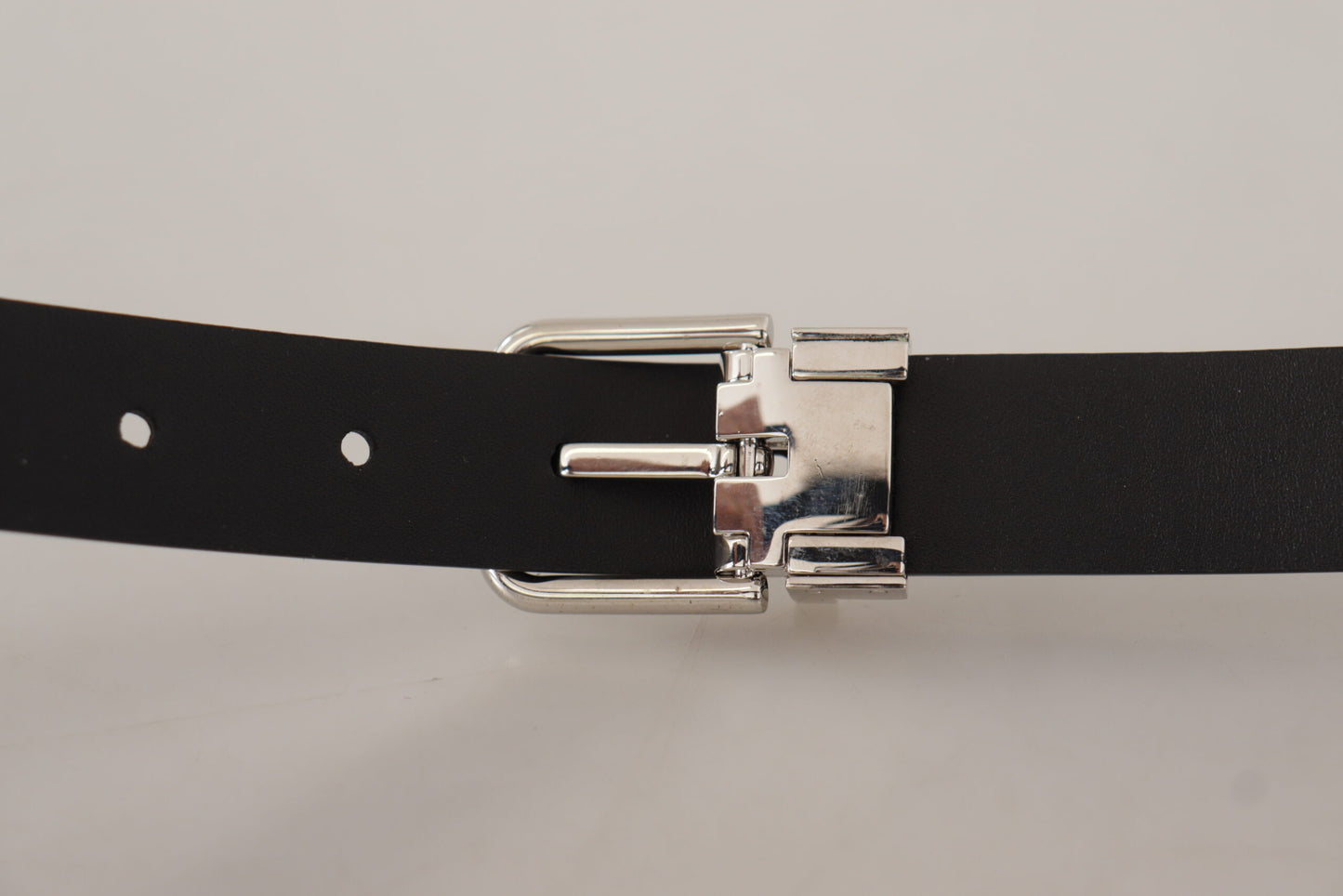 Dolce & Gabbana Elegant Leather Belt with Metal Buckle Dolce & Gabbana