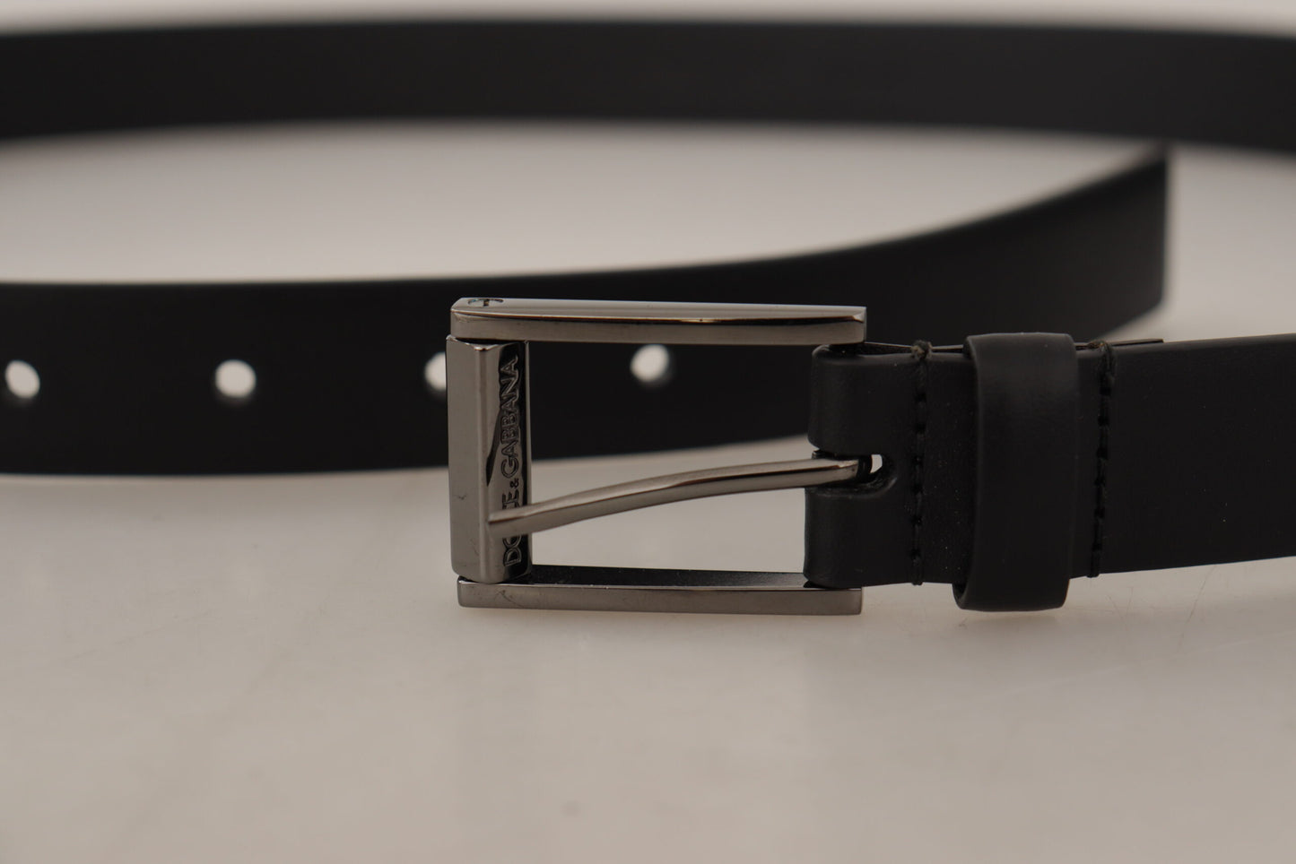 Dolce & Gabbana Elegant Black Leather Belt with Metal Buckle Dolce & Gabbana