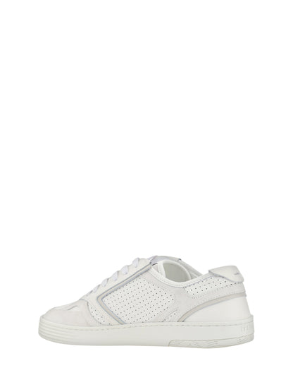 Fendi Elegant Low Top Calfskin Sneakers in White Fendi