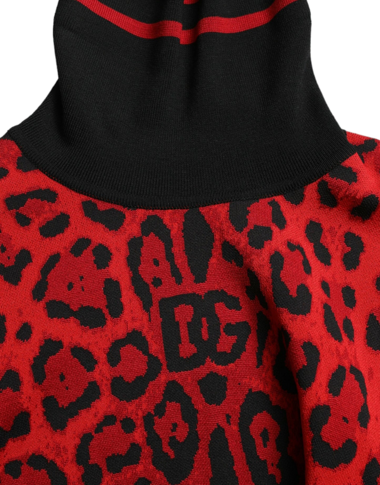 Dolce & Gabbana Elegant Leopard Turtleneck Sweater Dolce & Gabbana