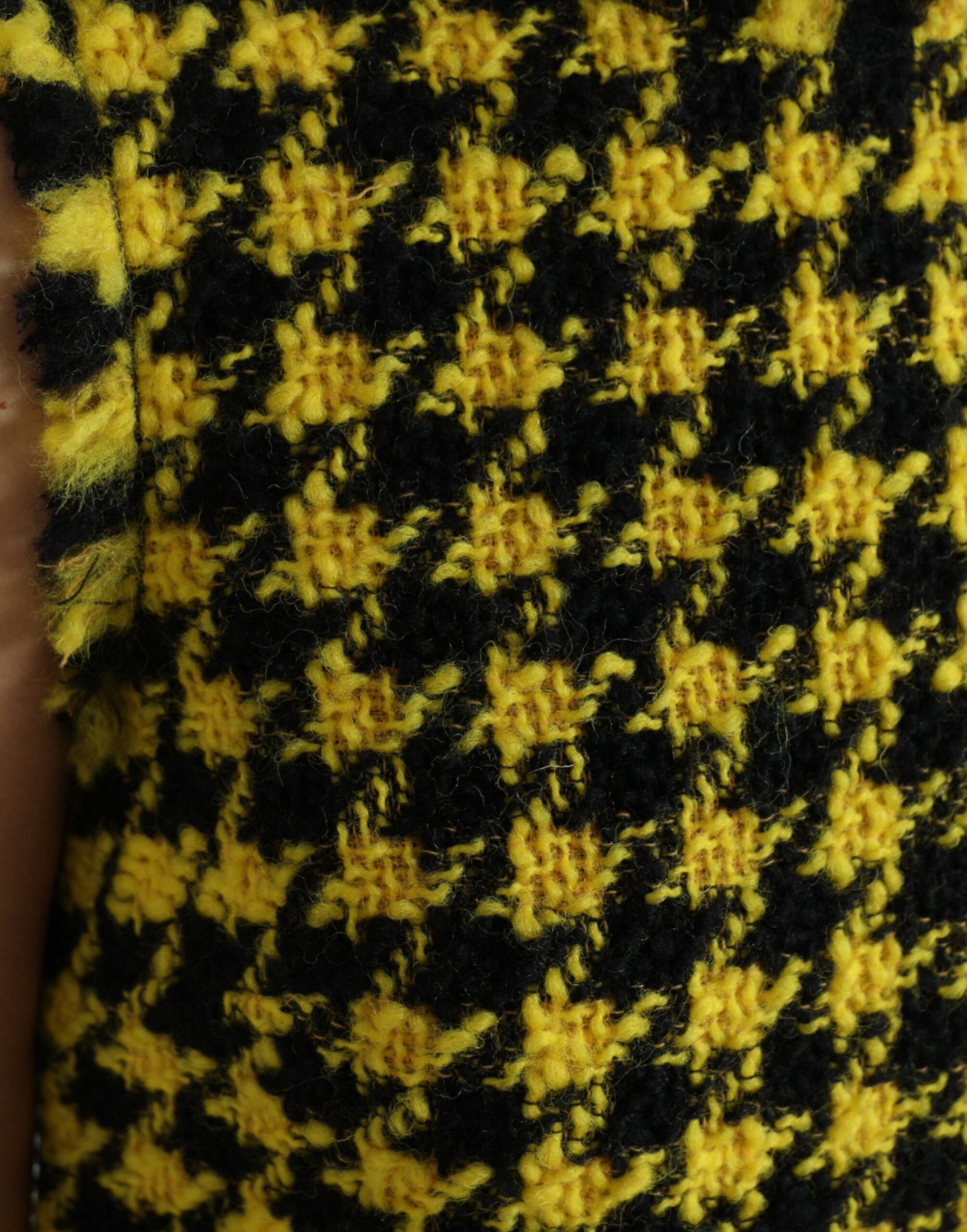 Dolce & Gabbana Houndstooth Knitted Chic Yellow Mini Skirt Dolce & Gabbana