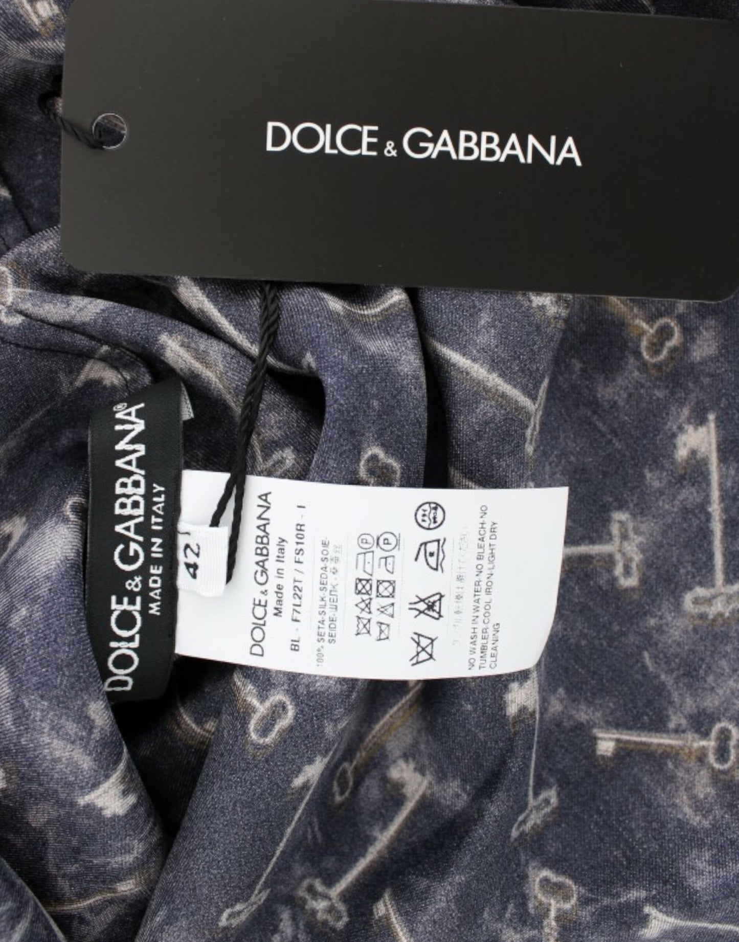 Dolce & Gabbana Enchanted Sicily Silk Blouse with Gold Keys Print Dolce & Gabbana