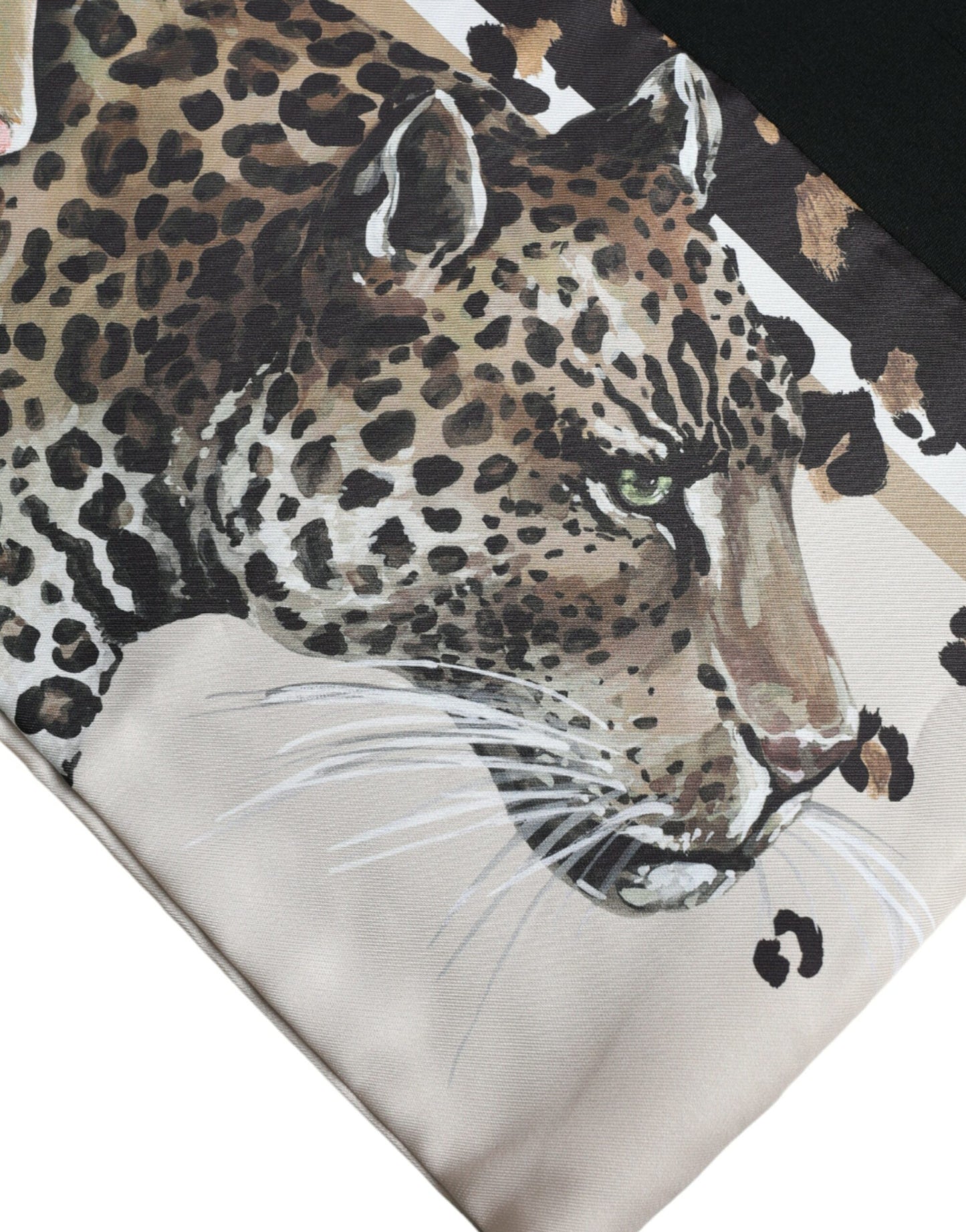 Dolce & Gabbana Elegant Leopard Print Crew Neck Tee Dolce & Gabbana