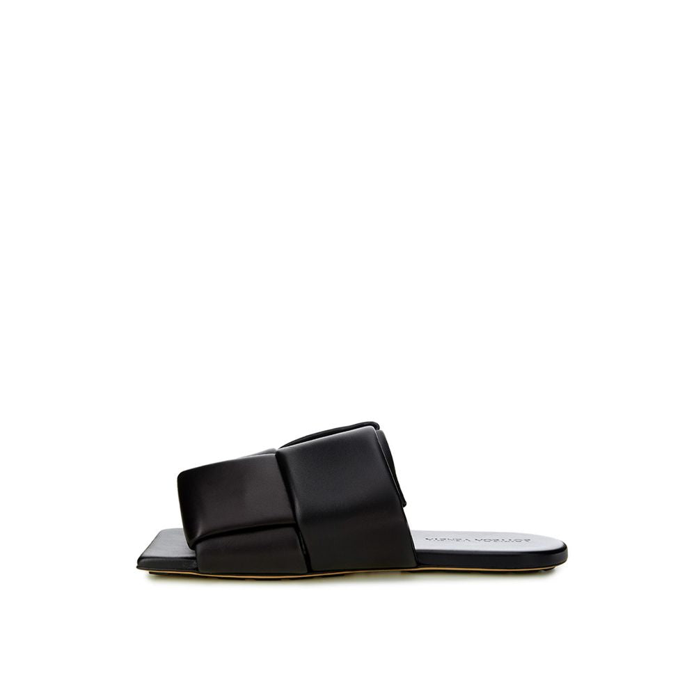 Bottega Veneta Elegant Black Leather Sandals Bottega Veneta