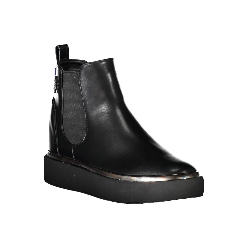 U.S. POLO ASSN. Chic Low Ankle Boot with Contrasting Details U.S. POLO ASSN.